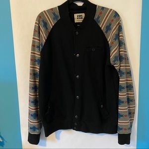 Beautiful Giant Tribal snap jacket.